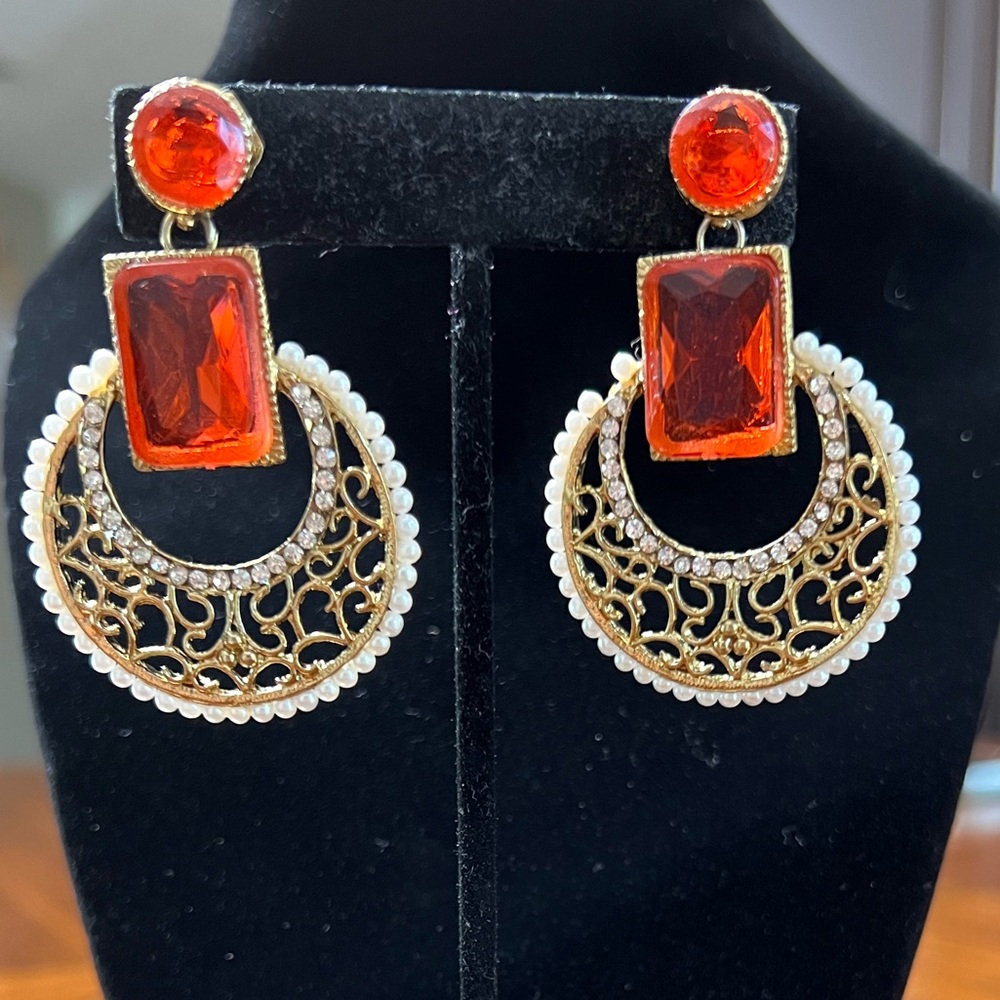 🆕 Antique Gold and orange Diamond chaandbali